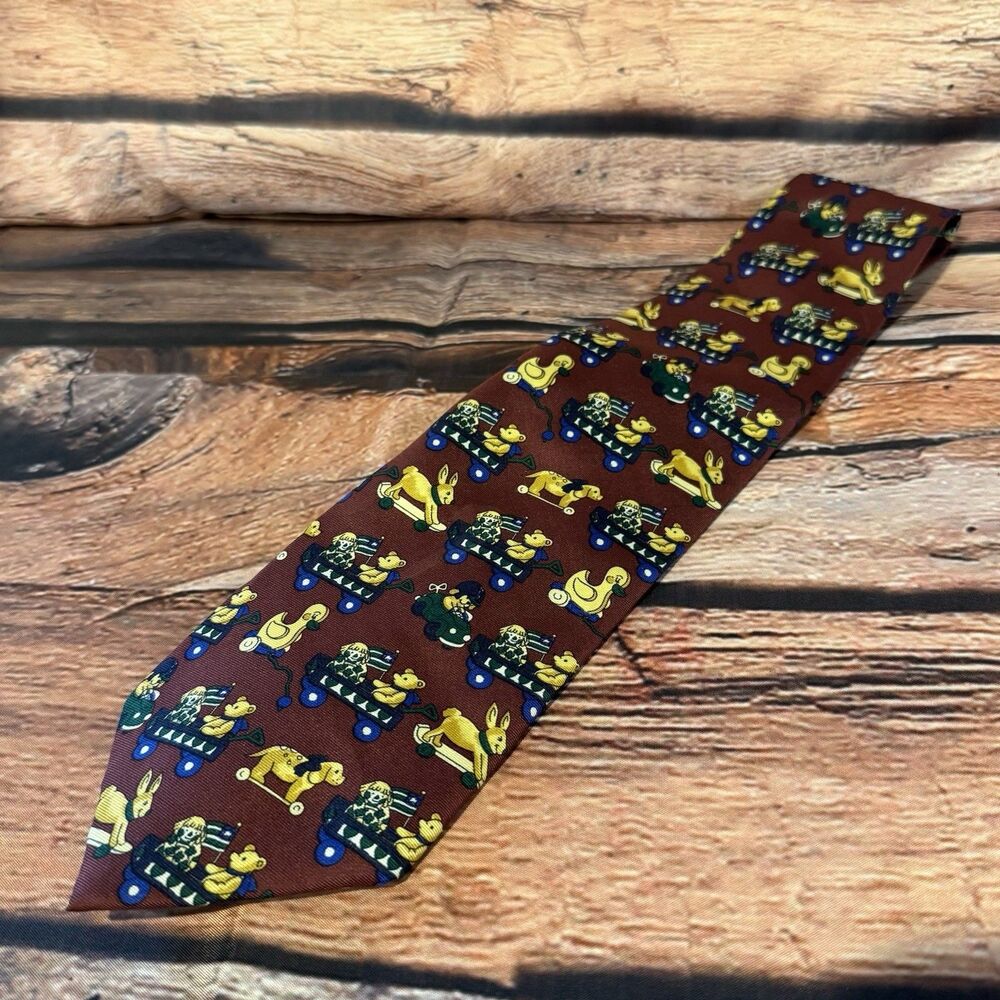 The Eagles Eye Tie Mens Burgundy Silk Vintage Teddy Bear Toy Wagon Novelty 3.75